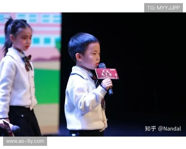 如何克服足球场上的怯场心理提升自信和表现技巧